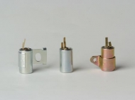 金属ケース入り自動車用雑音防止用コンデンサ