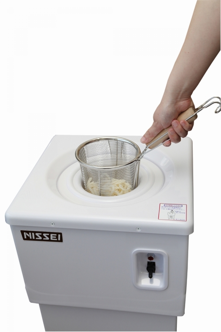 芸能人愛用 麺水切機 NMM-355 アンナカ ニッセイ 水切 ラーメン 麺 湯切り 自動 単相100V クリーブランド